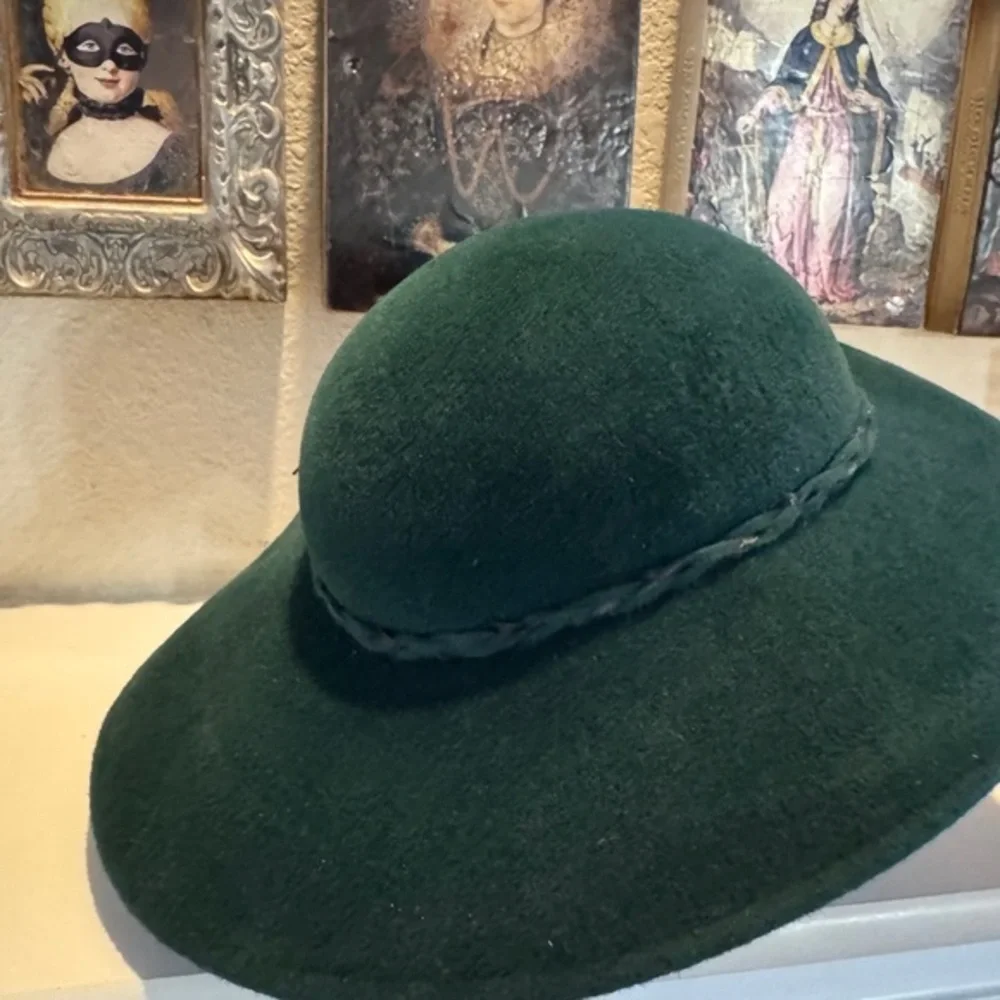 Sanger Harris beautiful vintage